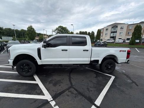 Used 2024 Ford F250 XL w/ STX Appearance Package AWD/4WD image 4