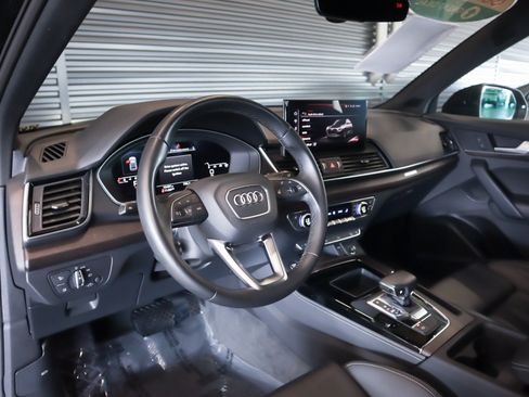 Used 2023 Audi Q5 2.0T Premium Plus w/ Premium Plus Package AWD/4WD image 18