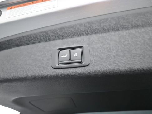 Used 2023 Mitsubishi Outlander SEL image 47