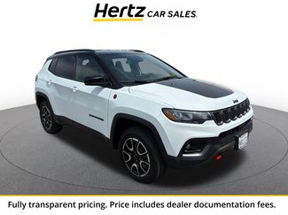 Used 2025 Jeep Compass Trailhawk AWD/4WD video 1