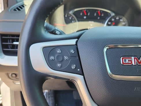 Used 2020 GMC Terrain SLT w/ Preferred Package AWD/4WD image 17