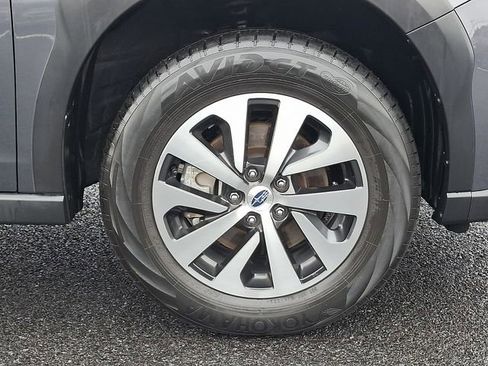 Used 2023 Subaru Outback Premium image 9