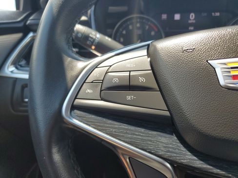 Used 2023 Cadillac XT5 Premium Luxury w/ Technology Package AWD/4WD image 21