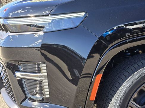 New 2026 Jeep Grand Wagoneer L Limited AWD/4WD image 5