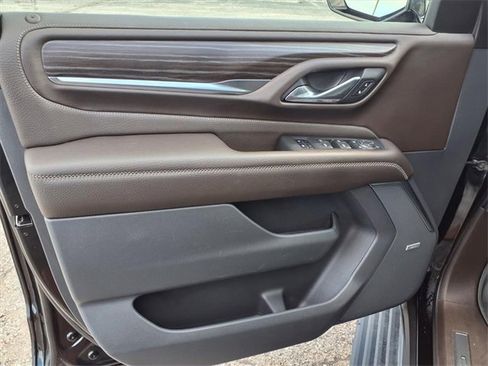 Used 2021 GMC Yukon Denali w/ Denali Premium Package image 44