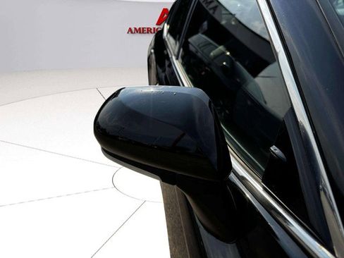 Used 2019 Toyota Camry XLE image 9