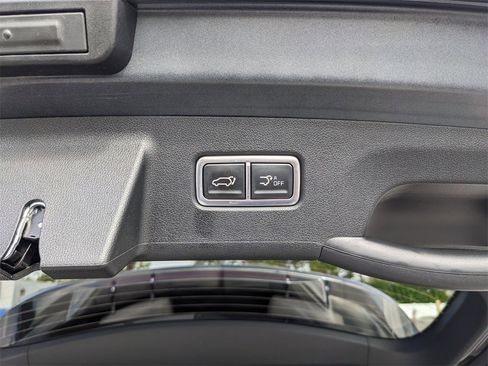 Certified 2025 Kia Sorento EX image 14