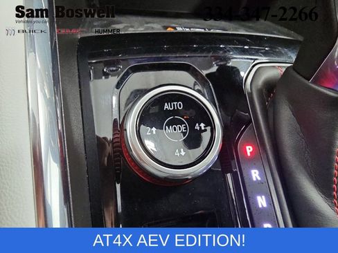 Used 2024 GMC Canyon AT4X w/ AT4X AEV Edition AWD/4WD image 21