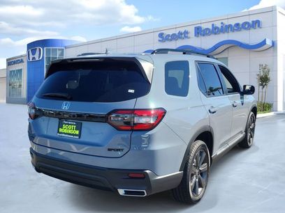 Certified 2025 Honda Pilot Sport