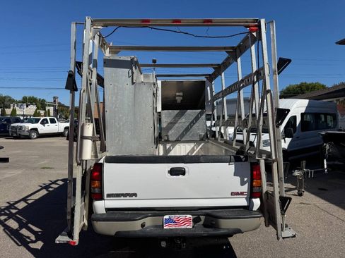 Used 2006 GMC Sierra 2500 W/T RWD image 7