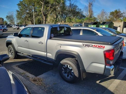 Used 2019 Toyota Tacoma TRD Off-Road image 7