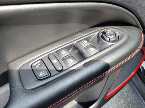 Used 2019 Jeep Compass Trailhawk image 24