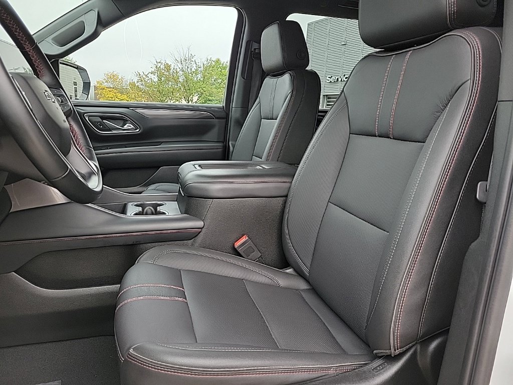 Used 2023 Chevrolet Suburban RST AWD/4WD image 11