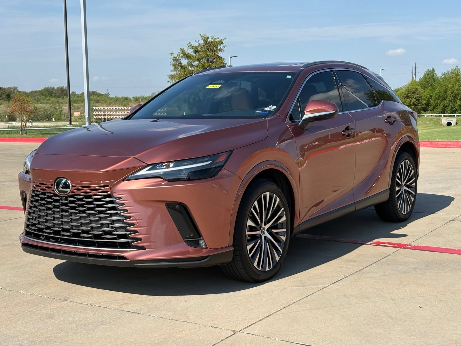 Used 2024 Lexus RX 350 Premium Plus w/ Accessory Package (Z1) FWD image 3