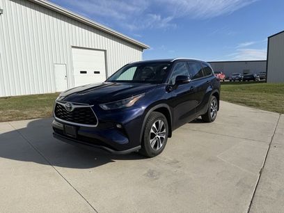 Used 2022 Toyota Highlander XLE