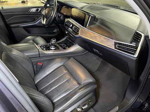 Used 2019 BMW X7 xDrive50i w/ Premium Package AWD/4WD image 11