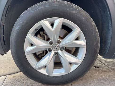 Used 2018 Volkswagen Atlas S image 25