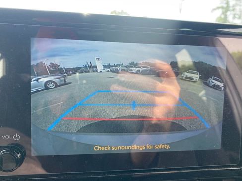 Used 2024 Toyota Corolla SE FWD image 27