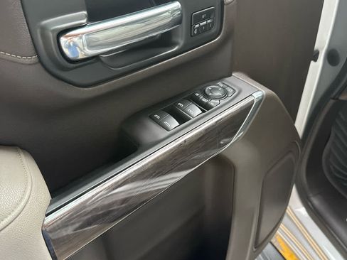 Used 2022 Chevrolet Silverado 3500 LTZ image 11