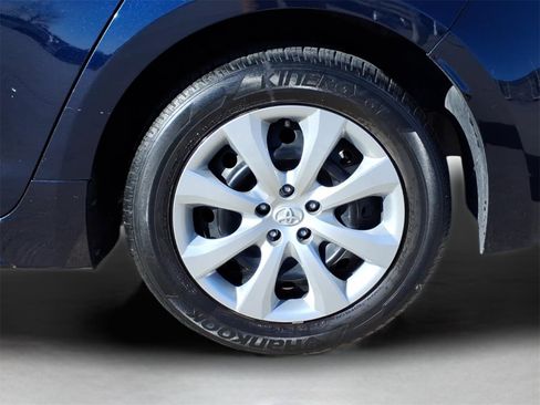Used 2024 Toyota Corolla LE image 3