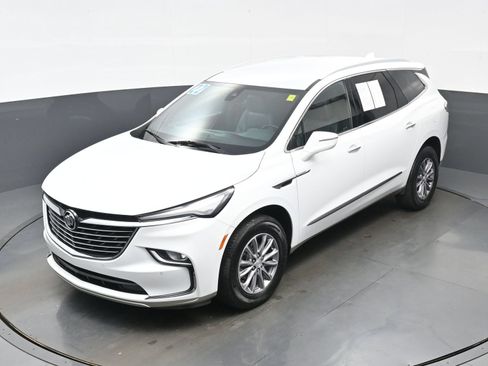 Used 2022 Buick Enclave Essence AWD/4WD image 36