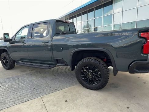 Used 2025 Chevrolet Silverado 3500 LTZ w/ LTZ Plus Package image 6