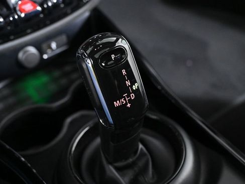 Certified 2023 MINI Cooper Clubman S AWD/4WD image 19
