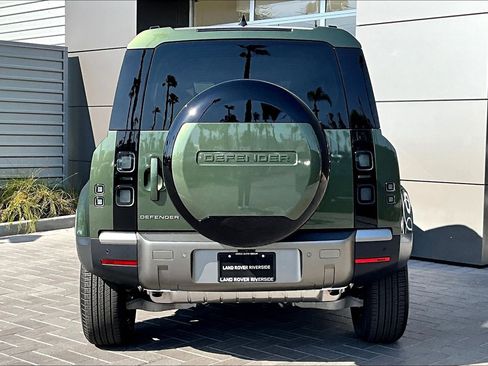 New 2026 Land Rover Defender 110 S AWD/4WD image 4