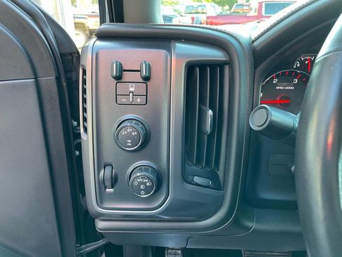 Used 2016 GMC Sierra 2500 SLT w/ Duramax Plus Package image 18
