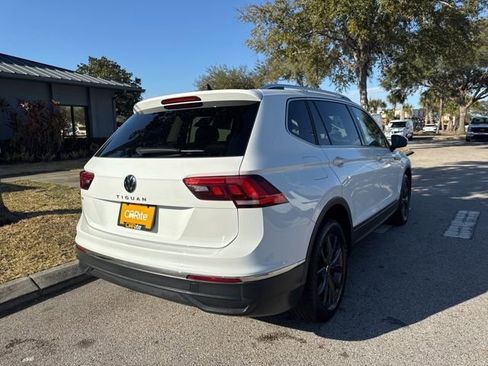 Used 2024 Volkswagen Tiguan SE image 7