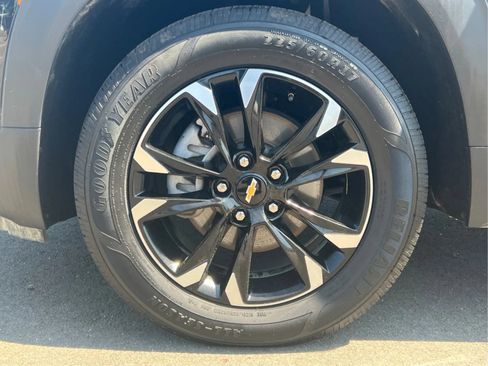 Used 2023 Chevrolet TrailBlazer LT w/ Convenience Package AWD/4WD image 29