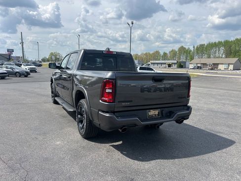 New 2026 RAM 1500 4x4 Crew Cab image 8