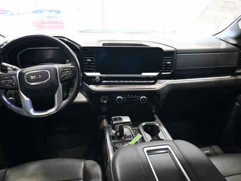 Used 2022 GMC Sierra 1500 SLT w/ SLT Convenience Package image 15