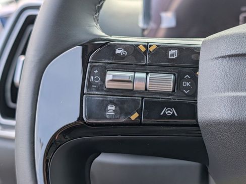 New 2026 Kia Sorento LX FWD image 34