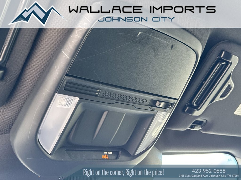 Used 2025 Subaru Forester AWD/4WD image 14