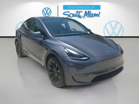 Used 2023 Tesla Model Y 2WD image 1