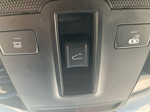 Used 2023 Kia Sorento S w/ Panoramic Sunroof Package AWD/4WD image 19