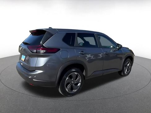 Used 2025 Nissan Rogue SV image 14