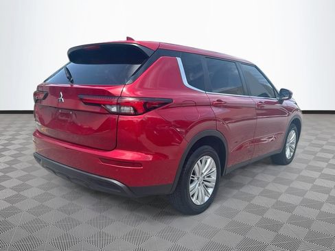 Used 2024 Mitsubishi Outlander ES FWD image 6