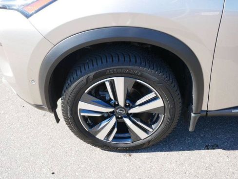 Certified 2023 Nissan Rogue Platinum w/ Platinum Premium Package AWD/4WD image 9