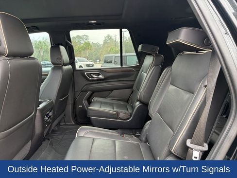 Used 2021 Chevrolet Tahoe Premier w/ Premium Package image 16