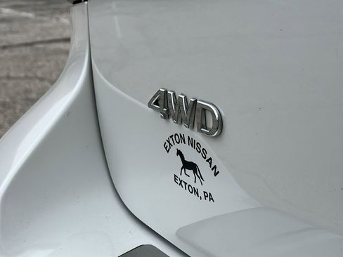 Used 2023 INFINITI QX80 Premium Select w/ Cargo Package image 11