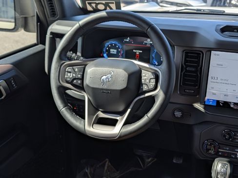 New 2025 Ford Bronco Badlands image 63