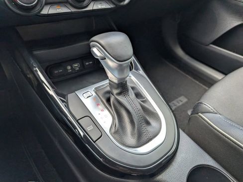 Used 2021 Kia Forte GT-Line image 17