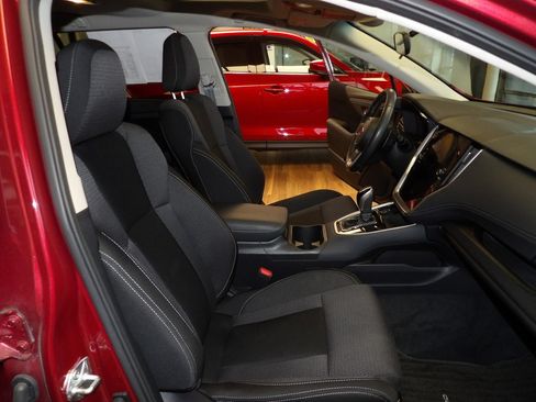 Used 2022 Subaru Outback Premium image 14