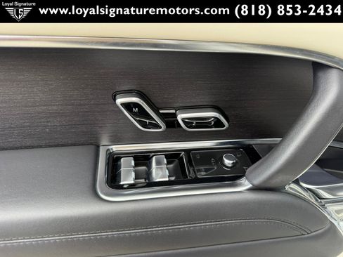 Used 2022 Land Rover Range Rover Long Wheelbase SE AWD/4WD image 30