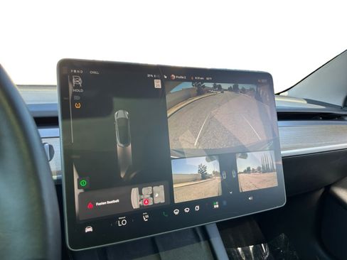 Used 2023 Tesla Model 3 Standard Range RWD image 12
