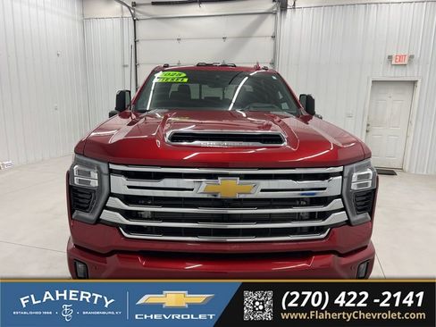Used 2025 Chevrolet Silverado 3500 High Country w/ Technology Package AWD/4WD image 7