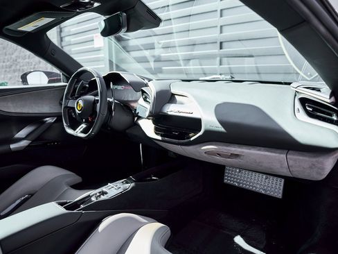 Used 2023 Ferrari SF90 Stradale image 45