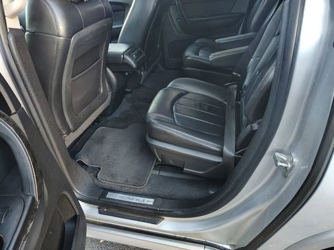 Used 2012 GMC Acadia Denali image 11